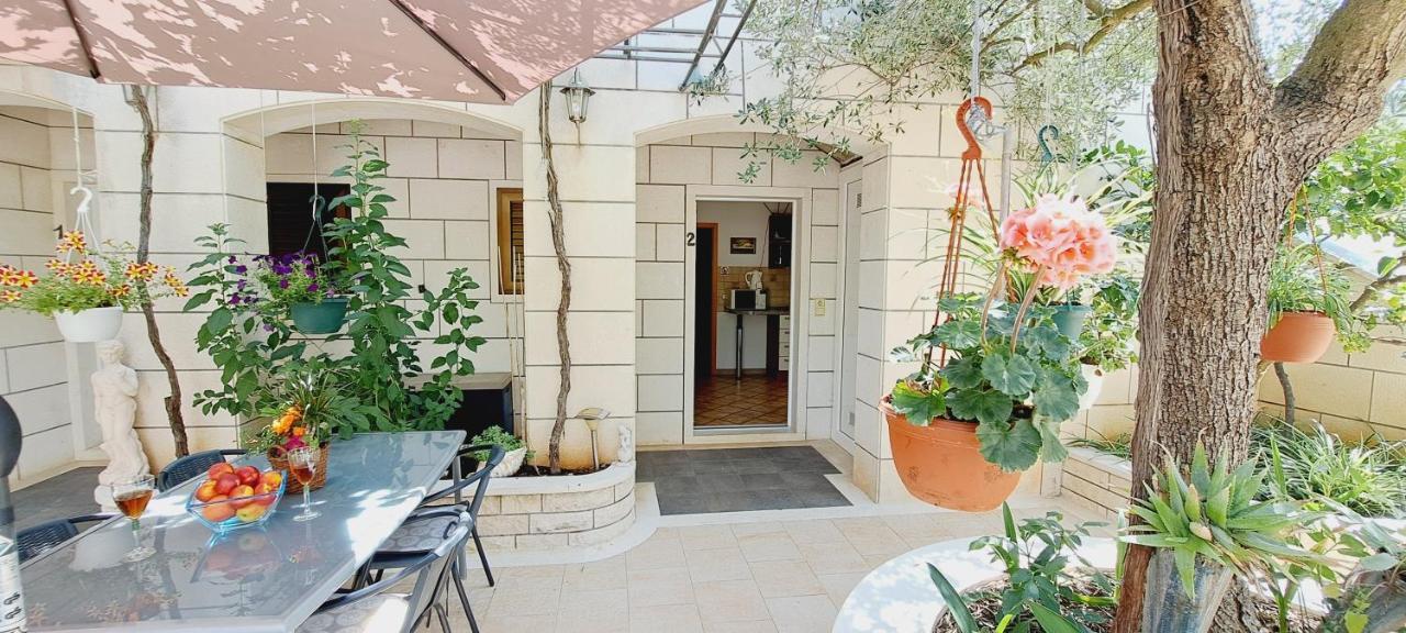 Apartments Darija & Pero Пучища Екстер'єр фото