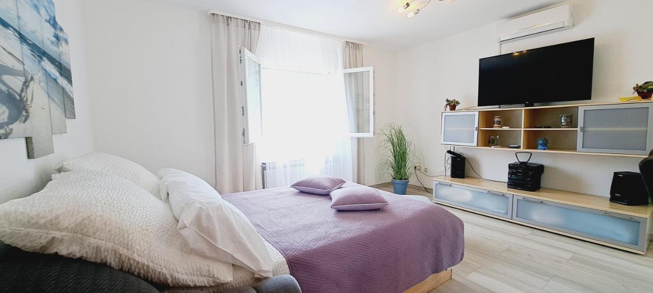 Apartments Darija & Pero Пучища Екстер'єр фото